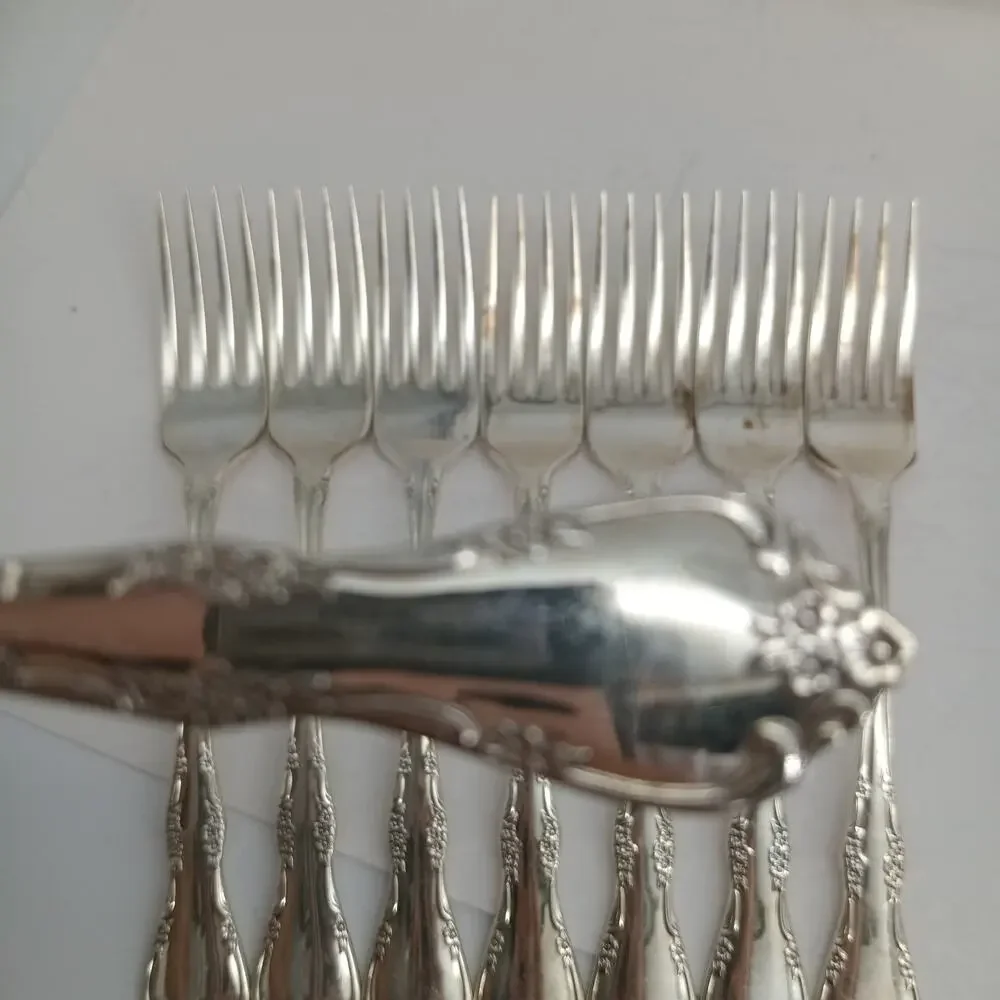 8X DF Vtg 1968 Oneida Community Silverplate Fredericksburg Dinner Forks